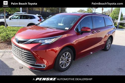 2022 Toyota Sienna XLE