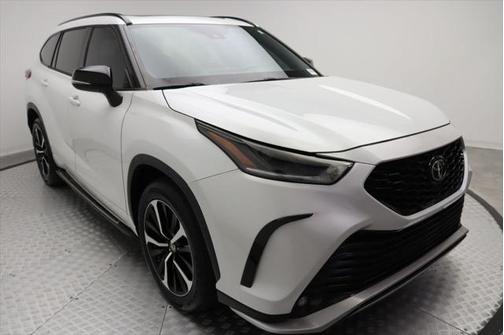 2022 Toyota Highlander XSE