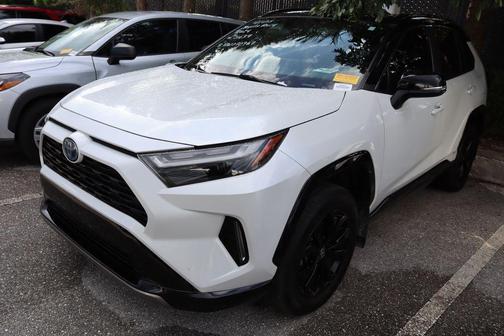 2024 Toyota RAV4 Hybrid SE