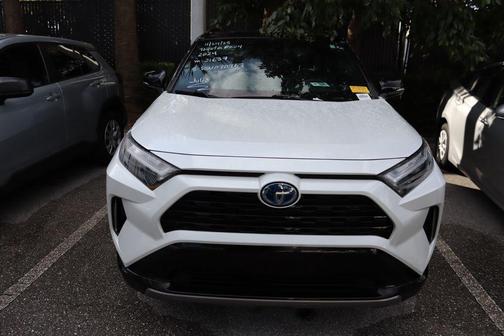 2024 Toyota RAV4 Hybrid SE