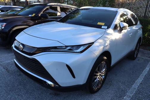 2023 Toyota Venza XLE