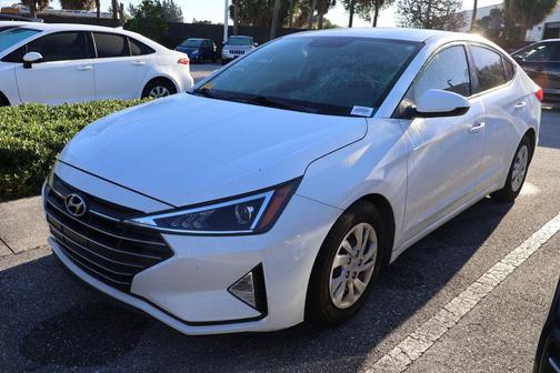 2019 Hyundai ELANTRA SE