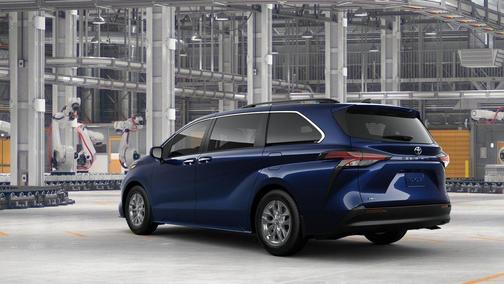 2025 Toyota Sienna XLE