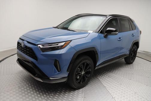 2023 Toyota RAV4 Hybrid SE