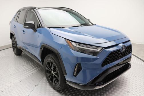 2023 Toyota RAV4 Hybrid SE