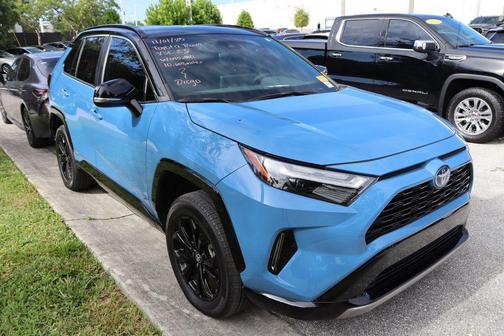 2023 Toyota RAV4 Hybrid SE