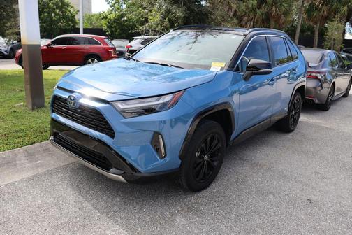 2023 Toyota RAV4 Hybrid SE