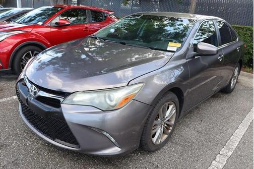 2017 Toyota Camry SE