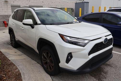 Blizzard Pearl 2022 Toyota RAV4 Hybrid XLE Premium