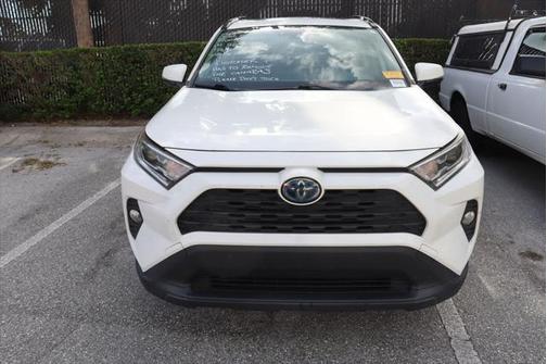 2020 Toyota RAV4 Hybrid XLE