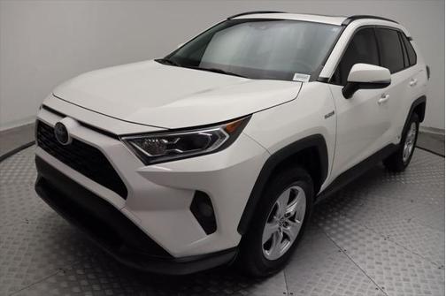 2020 Toyota RAV4 Hybrid XLE