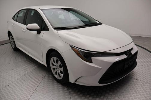 Ice Cap 2024 Toyota Corolla LE