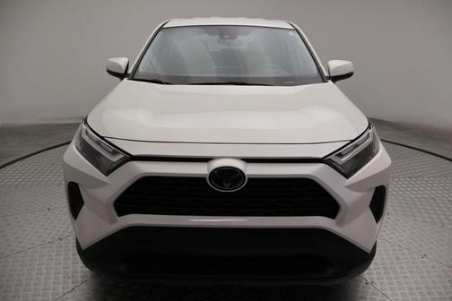 Ice Cap 2025 Toyota RAV4 LE