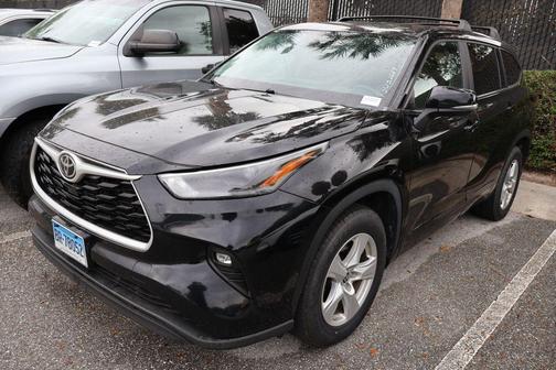 2023 Toyota Highlander LE
