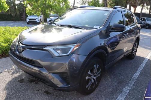 2018 Toyota RAV4 LE