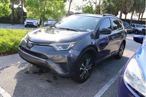 2018 Toyota RAV4 LE