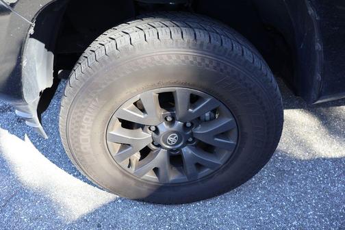 2022 Toyota Tacoma SR