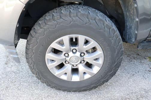 2021 Toyota Tacoma SR