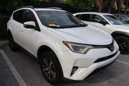 2017 Toyota RAV4 XLE