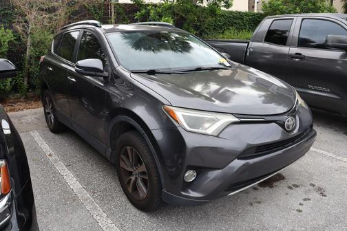 2017 Toyota RAV4 XLE