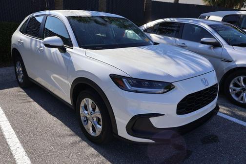 Platinum White 2025 Honda HR-V LX