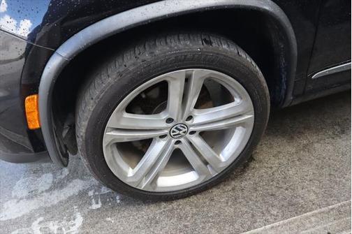 2014 Volkswagen Tiguan Auto R-Line