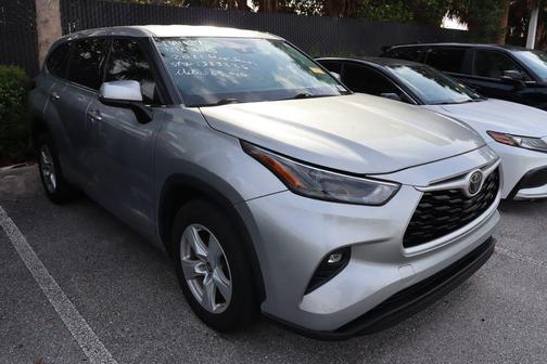2021 Toyota Highlander LE