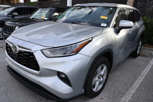 2021 Toyota Highlander LE