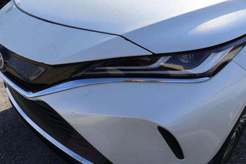 2022 Toyota Venza XLE