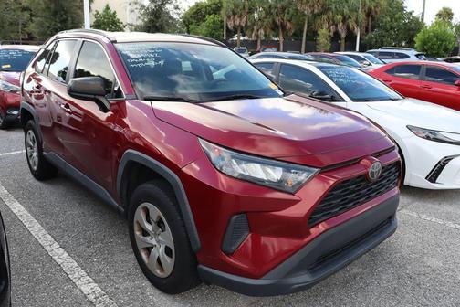 2020 Toyota RAV4 LE