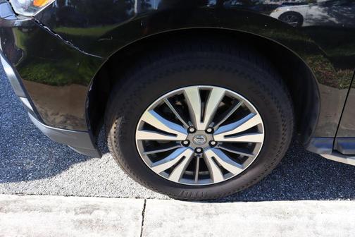 2020 Nissan Pathfinder SV 2WD