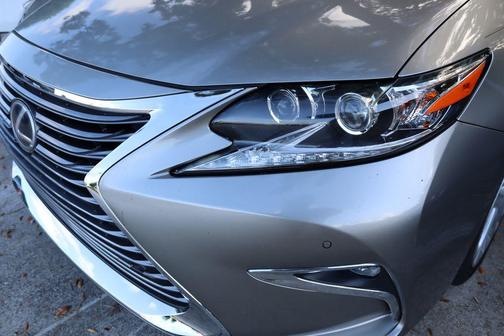 2018 Lexus ES 350 Base