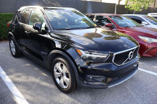 Black Stone 2021 Volvo XC40 T4 Momentum