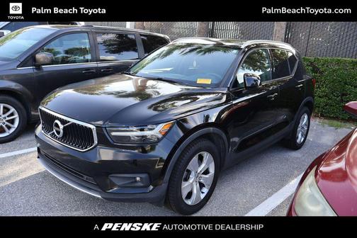 Black Stone 2021 Volvo XC40 T4 Momentum