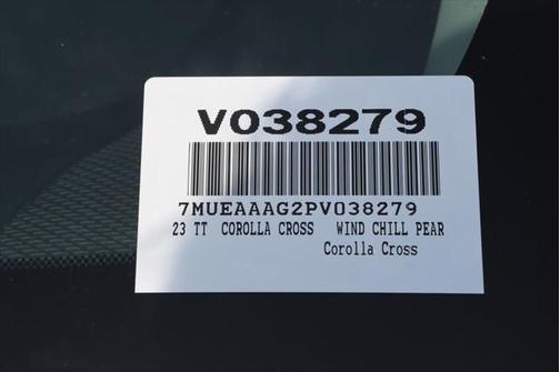 2023 Toyota Corolla Cross XLE