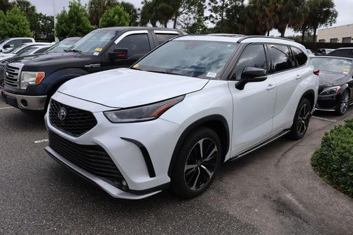 2022 Toyota Highlander XSE