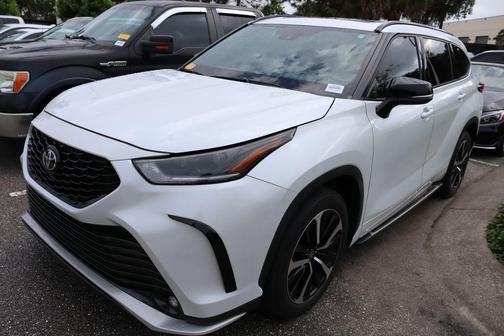 2022 Toyota Highlander XSE
