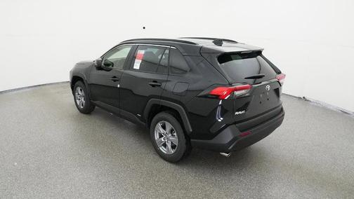 2025 Toyota RAV4 Hybrid SE