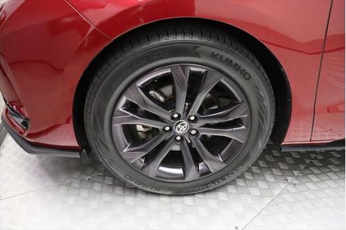 2022 Toyota Sienna XSE 7 Passenger