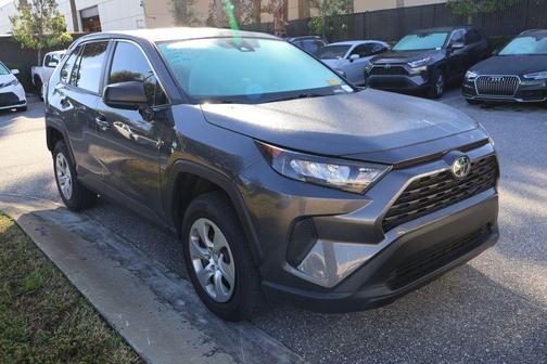 2022 Toyota RAV4 LE