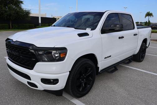 Bright White Clearcoat 2024 RAM 1500 Big Horn/Lone Star