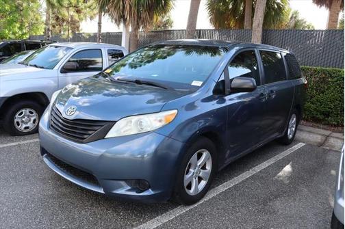 2015 Toyota Sienna L