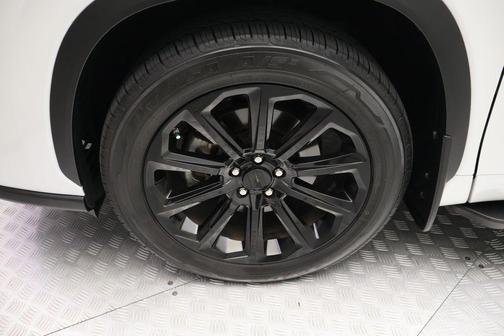 Wind Chill Pearl 2024 Toyota Highlander Limited