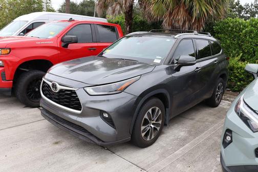 2021 Toyota Highlander XLE