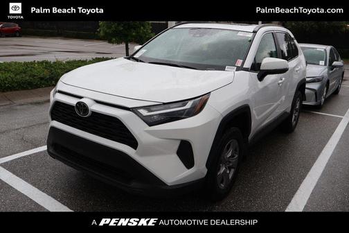 Ice Cap 2025 Toyota RAV4 XLE