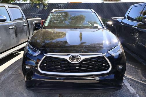 2024 Toyota Highlander XLE