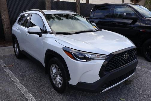 2024 Toyota Corolla Cross LE