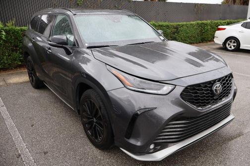 2025 Toyota Highlander XSE