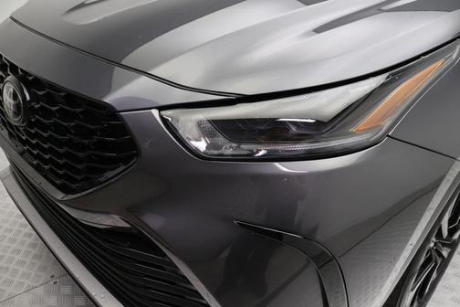 2025 Toyota Highlander XSE