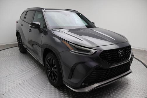 2025 Toyota Highlander XSE